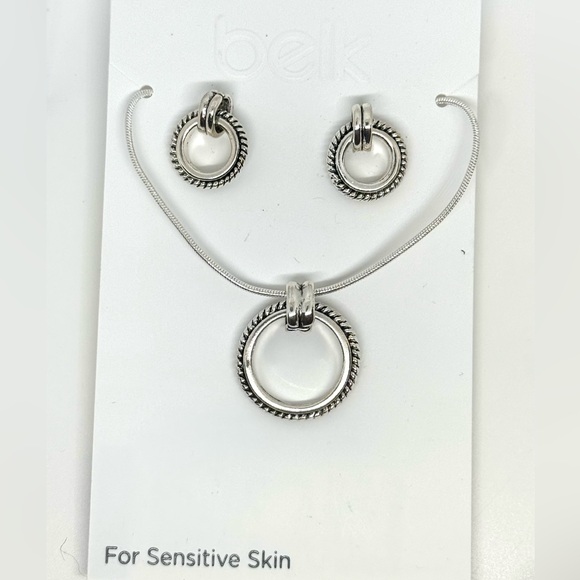 BELK Silver Tone and Black Design Circle Pendant Necklace and Post Earring - Picture 3 of 7